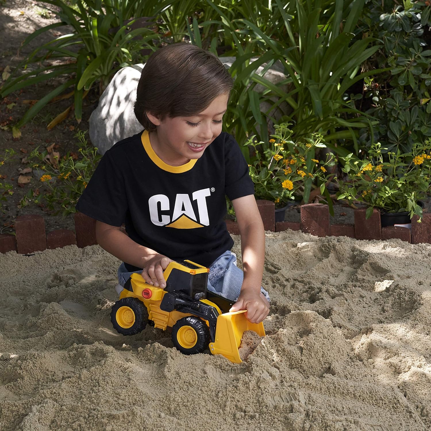 CAT Construction Toys, CAT Construction 11.5" Power Haulers Wheel Loader, Realistic Lights & Sounds, Motion Drive Technology, Working Features, and Interactive Play for Ages 3+