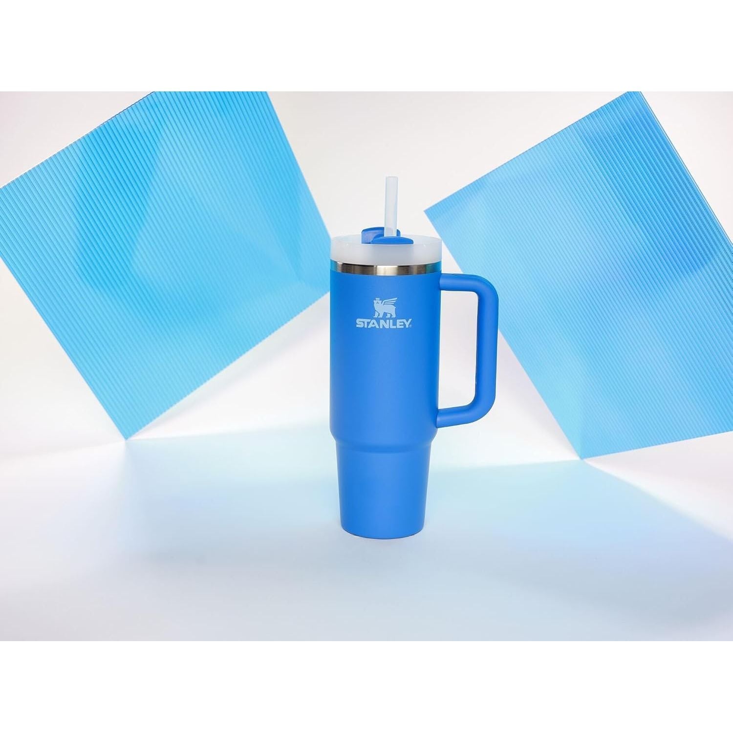 STANLEY Quencher H2.0 Tumbler with Handle and Straw 30 oz | Flowstate 3-Position Lid | Cup Holder Compatible for Travel | Insulated Stainless Steel Cup | BPA-Free | Azure
