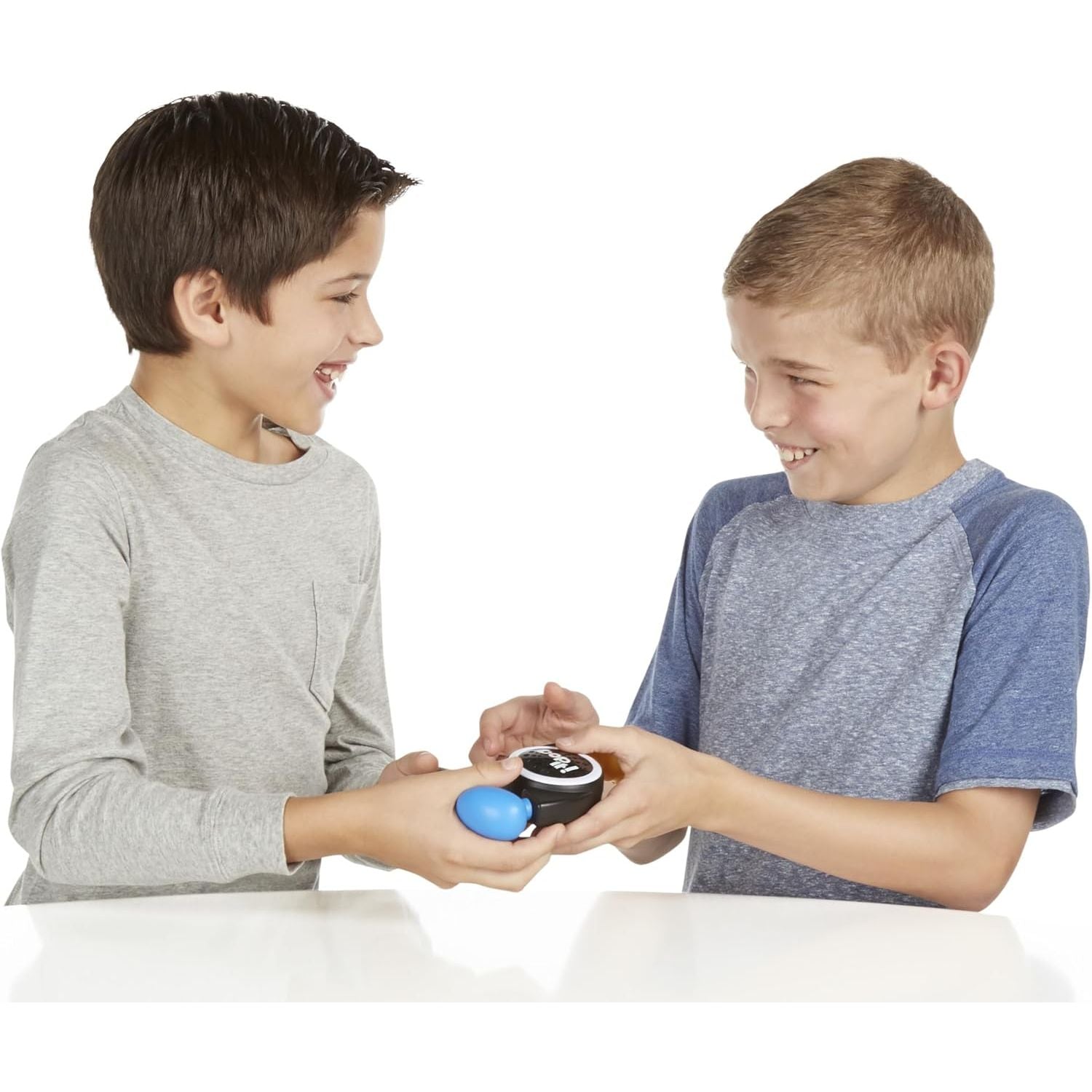 Hasbro Gaming Bop It! Micro Series Electronic Game for 1 or More Players, Classic Bop It! Gameplay in a Compact Size, Fun Party Game for Kids Ages 8+