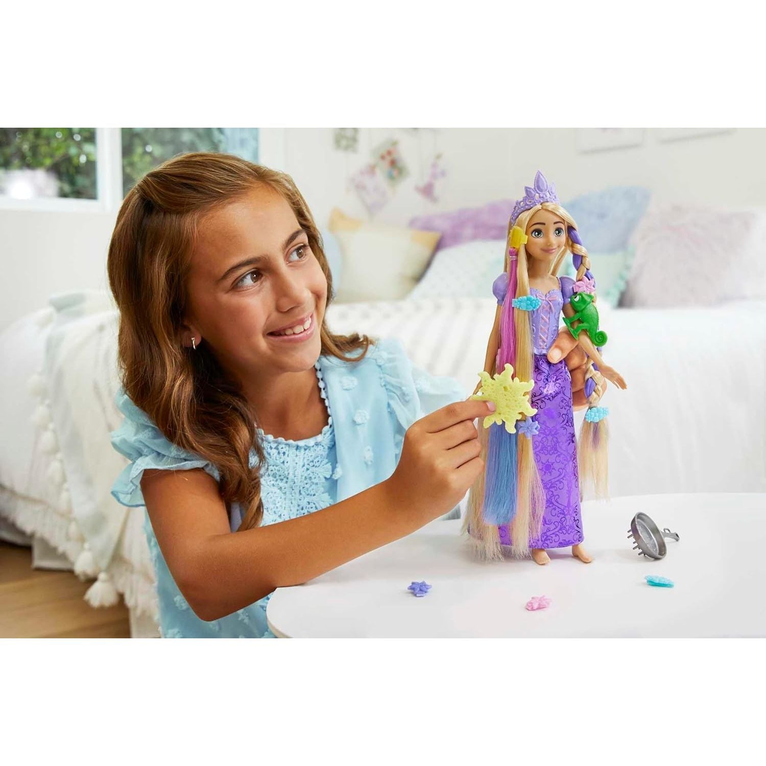 Mattel Disney Princess Rapunzel Fashion Doll with 2 Color-Change Hair Extensions & 10 Hairstyling Pieces, Inspired by The Disney Movie Tangled