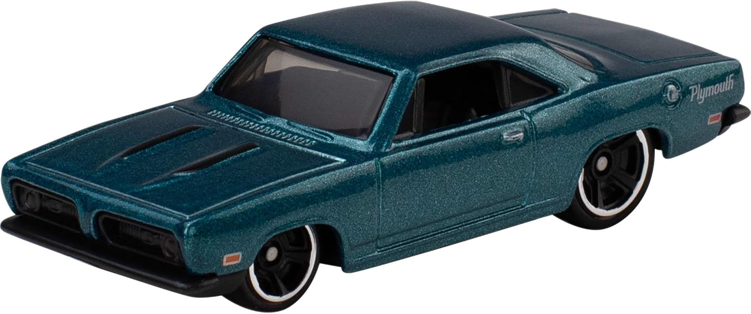 Hot Wheels Fast & Furious Toy Cars, Set of 5 1:64 Scale Die-Cast Vehicles Inspired By & Seen in the Fast Movies