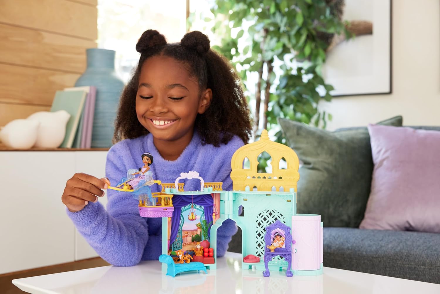 Mattel Disney Princess Jasmine Doll House Stackable Castle with Small Jasmine Doll, 2 Character Friends & 7 Accessories
